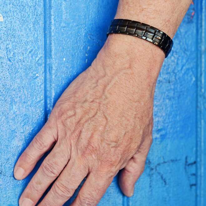 Black Titanium Magnetic Bracelet